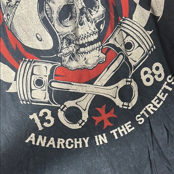 Archaic Men's Black Skull Graphic Tee - Picture 10 of 14